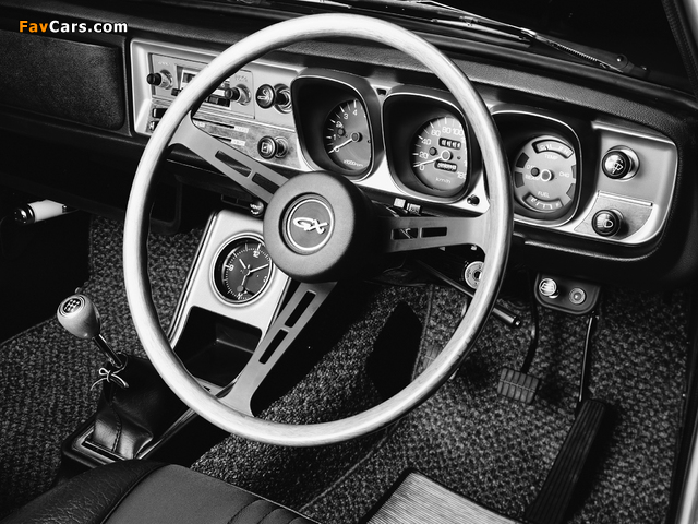 Images of Datsun Sunny 2-door Sedan (B110) 1970–73 (640 x 480)