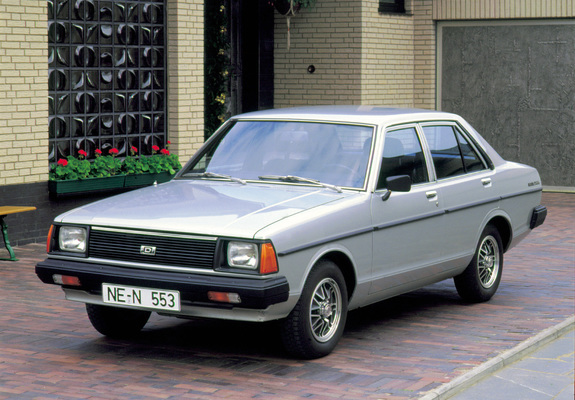 Pictures of Datsun Sunny Sedan (B310) 1980–82