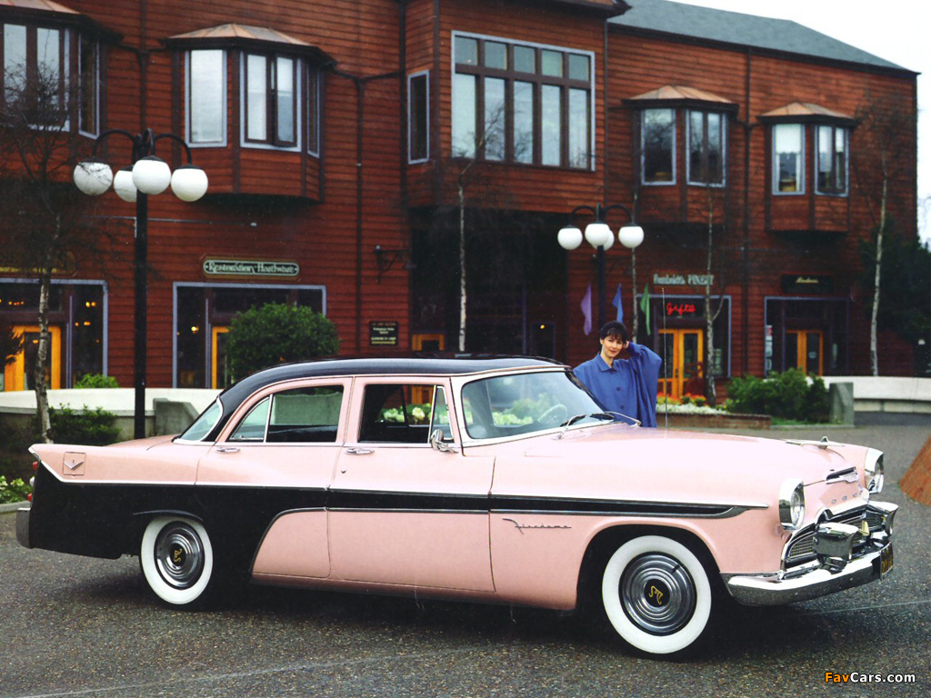 Images of DeSoto Firedome 4-door Sedan 1956 (1024 x 768)