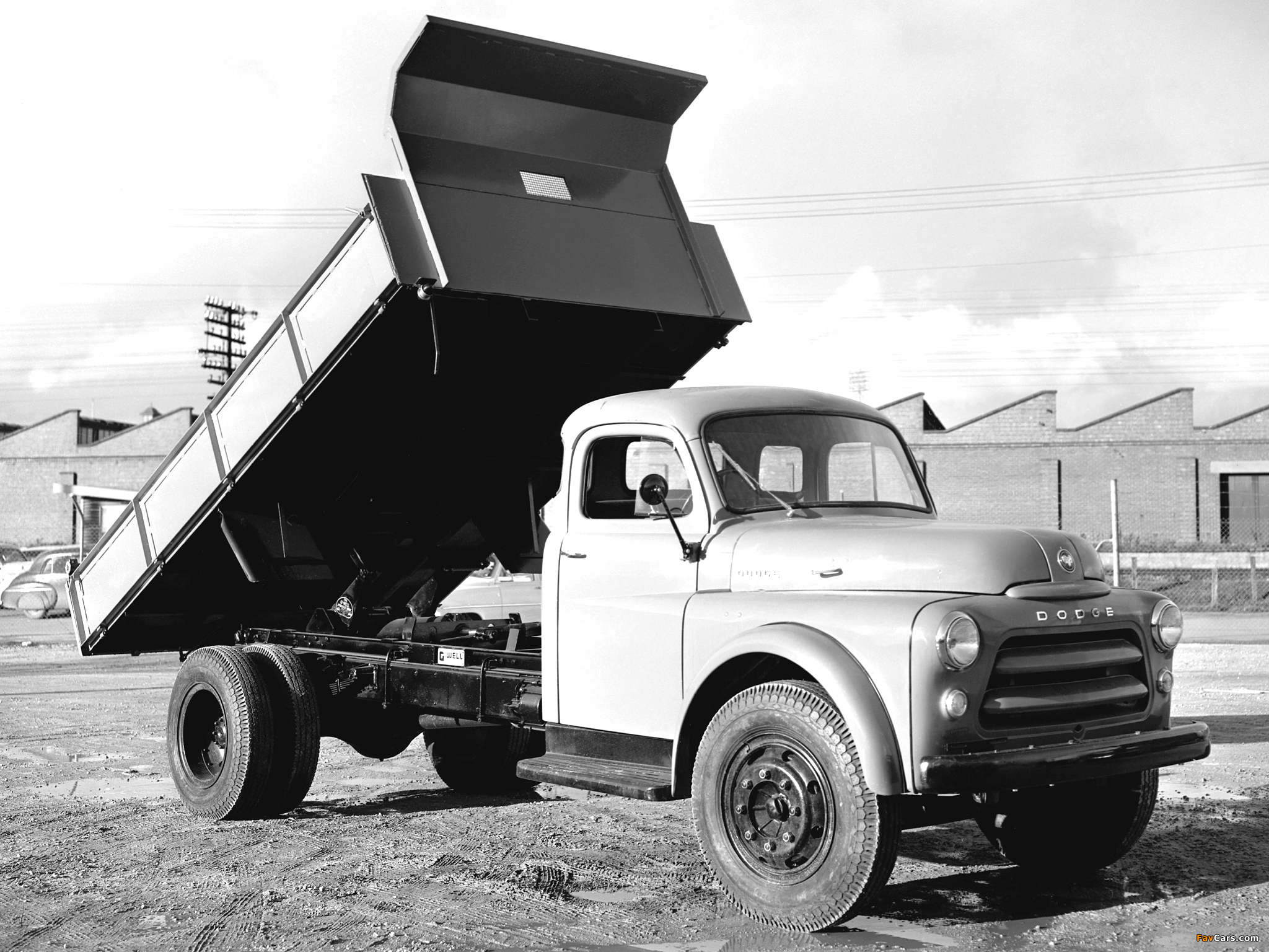 Photos of Dodge 8-65 AD Dump Truck 1955–58 (2048 x 1536)