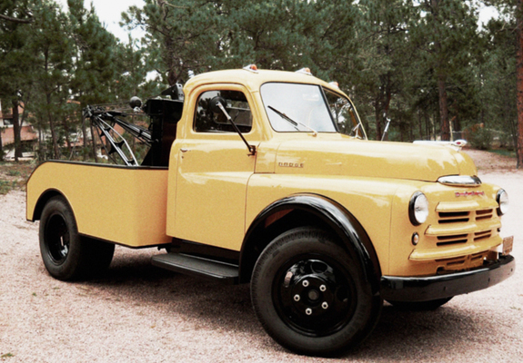 Pictures of Dodge Job-Rated Tow Truck (B-1-F) 1949