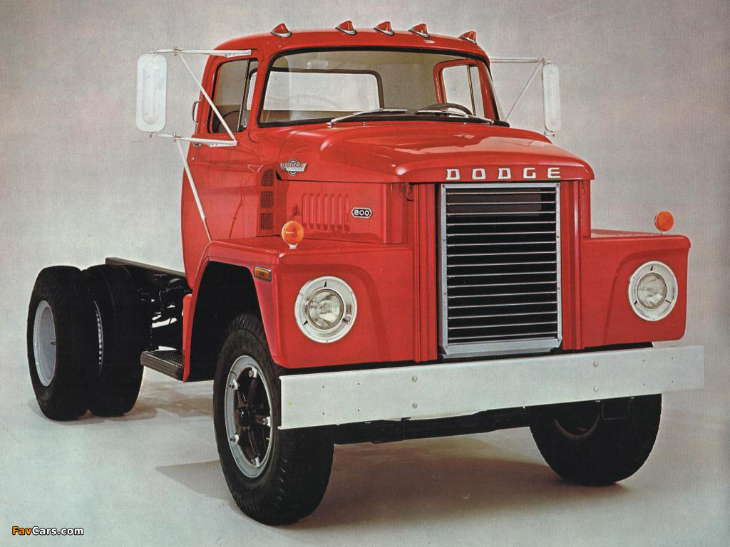 Dodge C800 1961–75 images (1024 x 768)