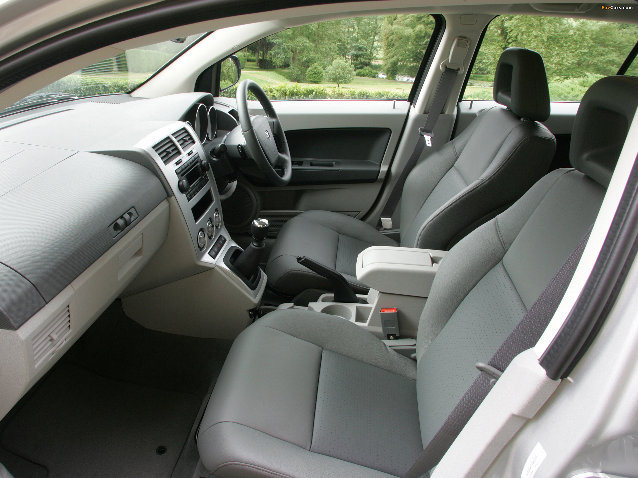 Dodge Caliber UK-spec 2006–09 pictures (2048 x 1536)