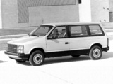 Dodge Caravan 1984–87 photos