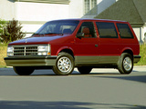 Dodge Caravan 1987–90 images