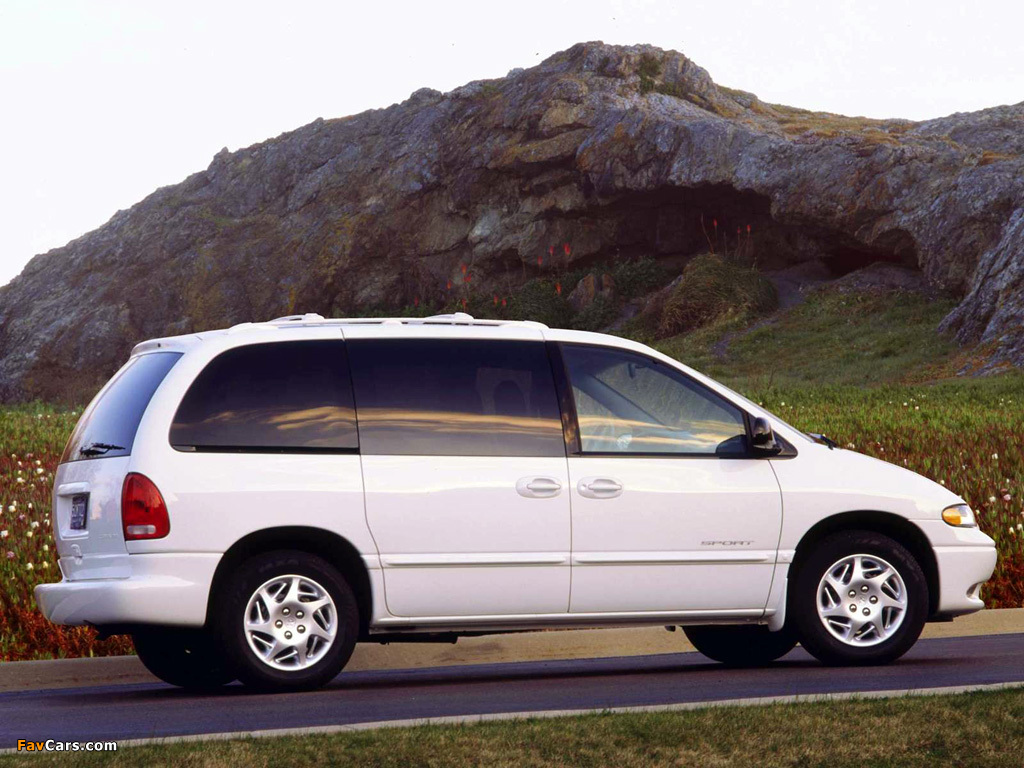 Dodge Caravan 1995–2000 photos (1024 x 768)