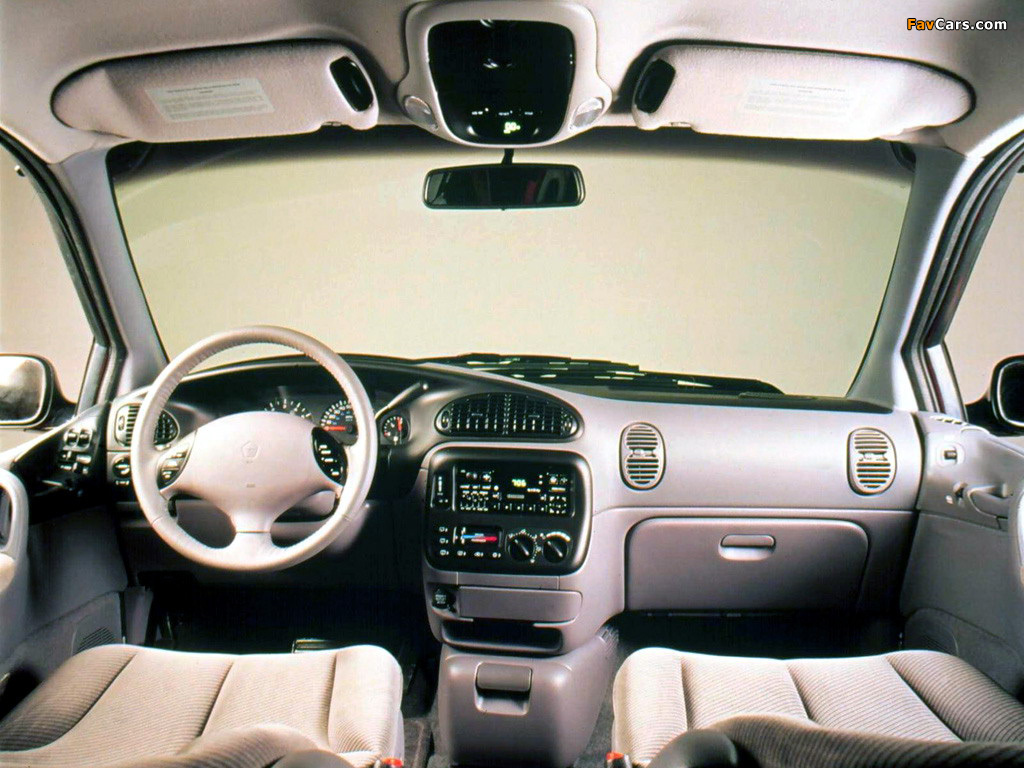 Dodge Grand Caravan 1995–2000 photos (1024 x 768)