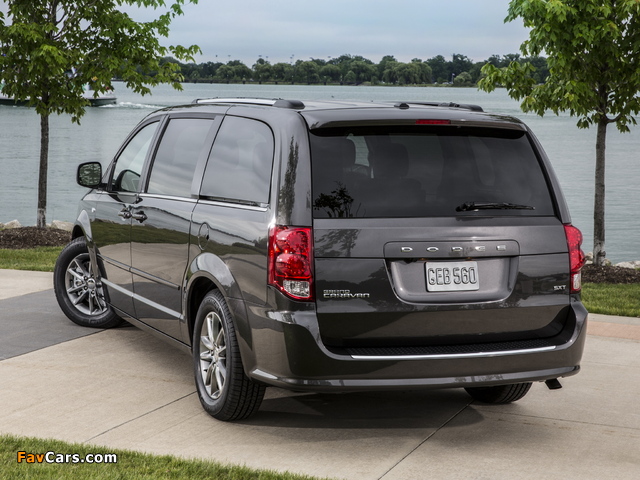 Dodge Grand Caravan 30th Anniversary 2013 photos (640 x 480)