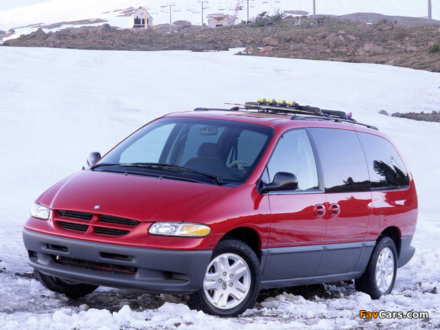 Images of Dodge Grand Caravan 1995–2000 (640 x 480)