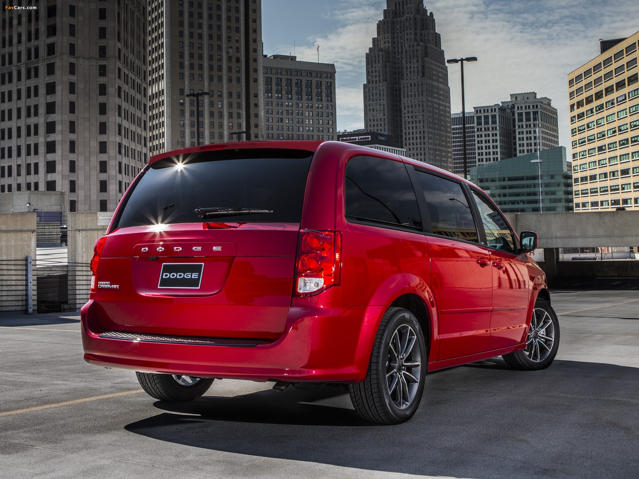 Images of Dodge Grand Caravan Blacktop 2013 (2048 x 1536)