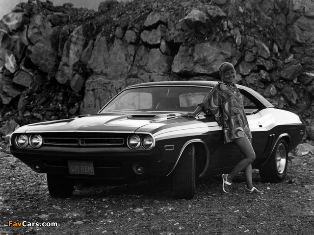 Dodge Challenger R/T 440 Six Pack (JS23) 1971 images (640 x 480)