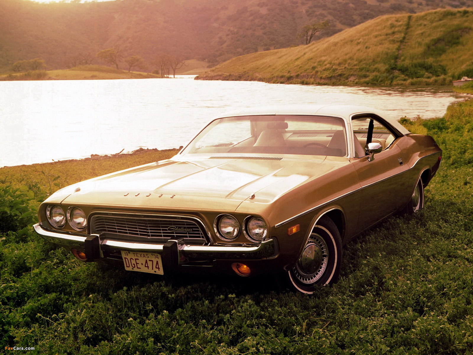 Dodge Challenger 1974 wallpapers (1600 x 1200)