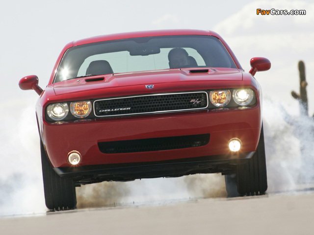 Dodge Challenger R/T (LC) 2008–10 photos (640 x 480)