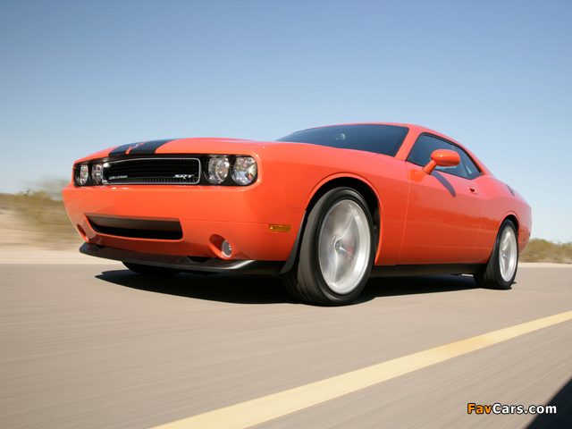 Dodge Challenger SRT8 (LC) 2008–10 photos (640 x 480)