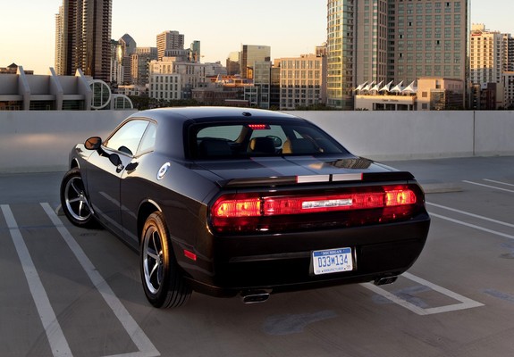 Dodge Challenger (LC) 2010 images