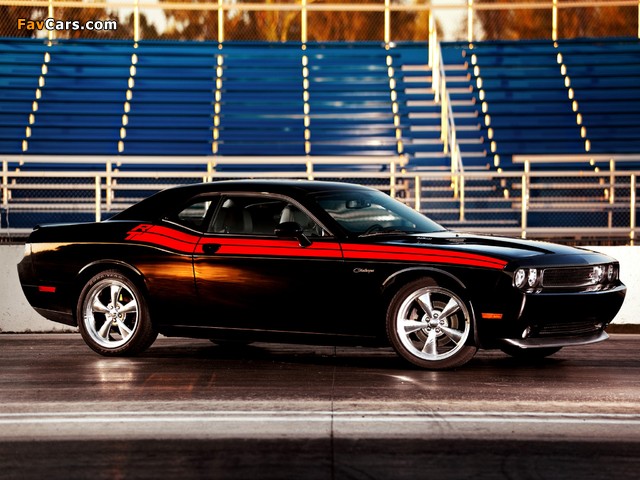 Dodge Challenger R/T Classic (LC) 2010 images (640 x 480)