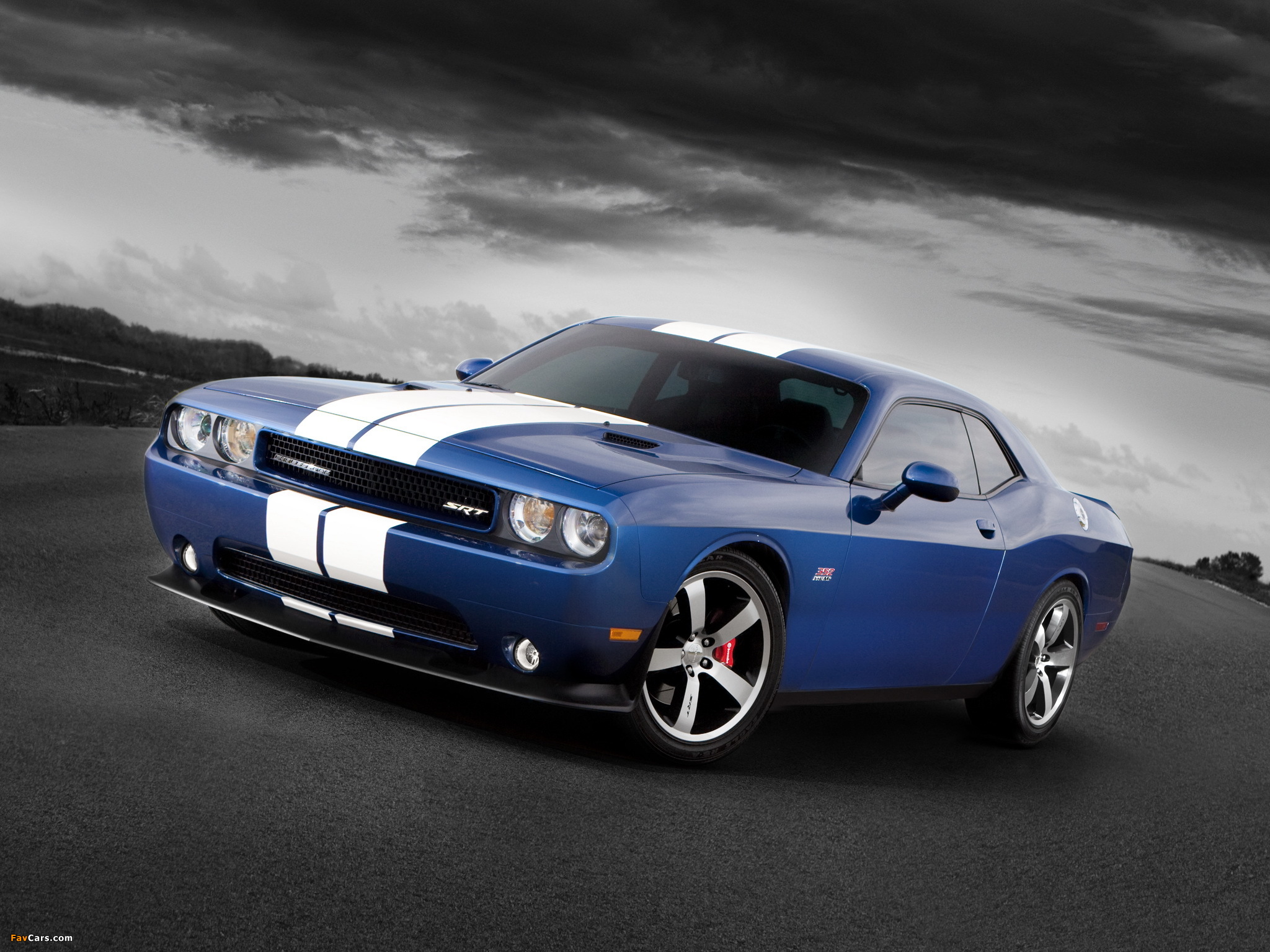 Dodge Challenger SRT8 392 2010 pictures (2048 x 1536)