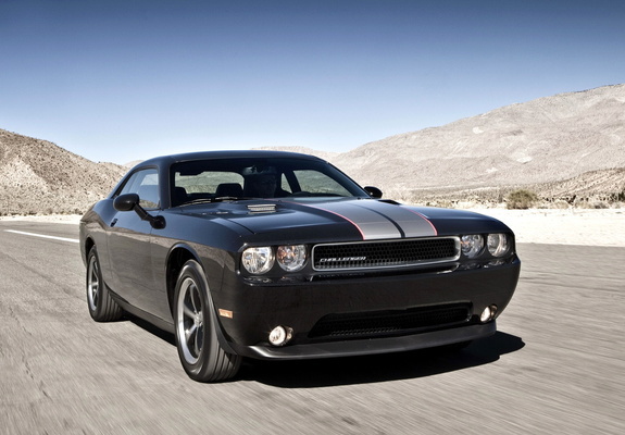 Dodge Challenger (LC) 2010 pictures