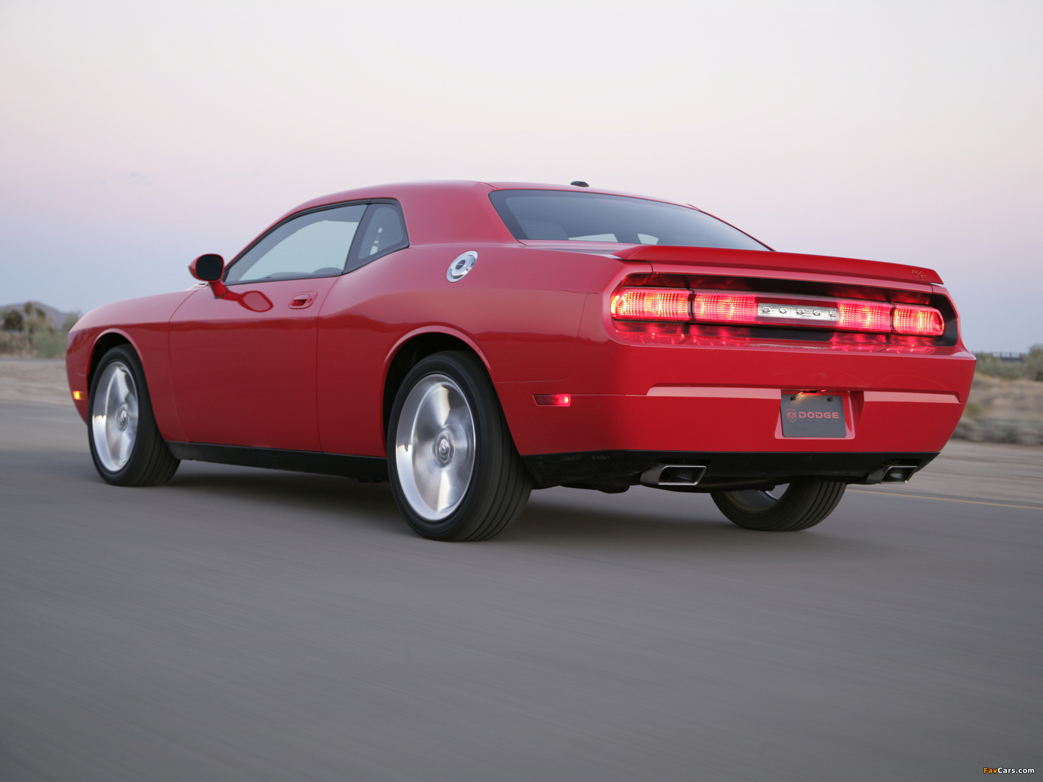Photos of Dodge Challenger R/T (LC) 2008–10 (2048 x 1536)