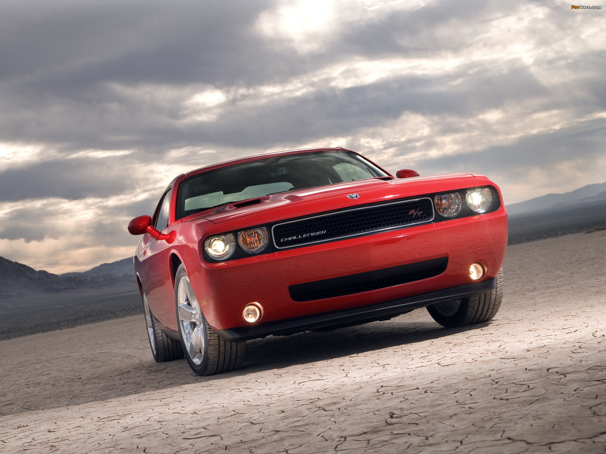 Photos of Dodge Challenger R/T (LC) 2008–10 (2048 x 1536)