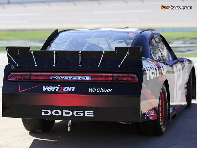 Photos of Dodge Challenger R/T NASCAR Nationwide Series (LC) 2010–12 (640 x 480)