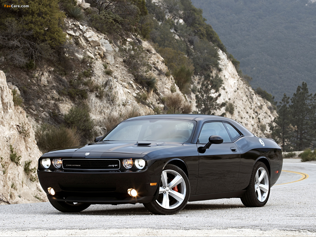 Pictures of Dodge Challenger SRT8 (LC) 2008–10 (1280 x 960)