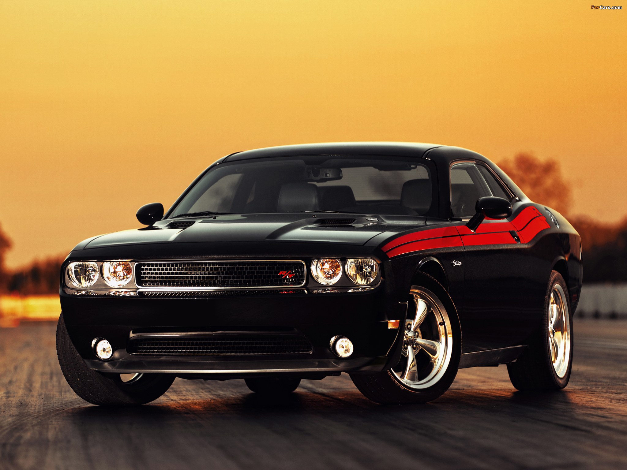 Dodge Challenger R/T Classic (LC) 2010 wallpapers (2048 x 1536)
