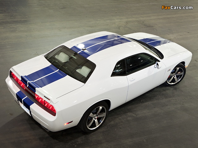 Dodge Challenger SRT8 392 2010 wallpapers (640 x 480)