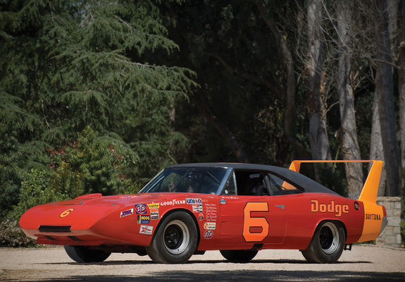 Dodge Charger Daytona NASCAR Race Car 1969 images