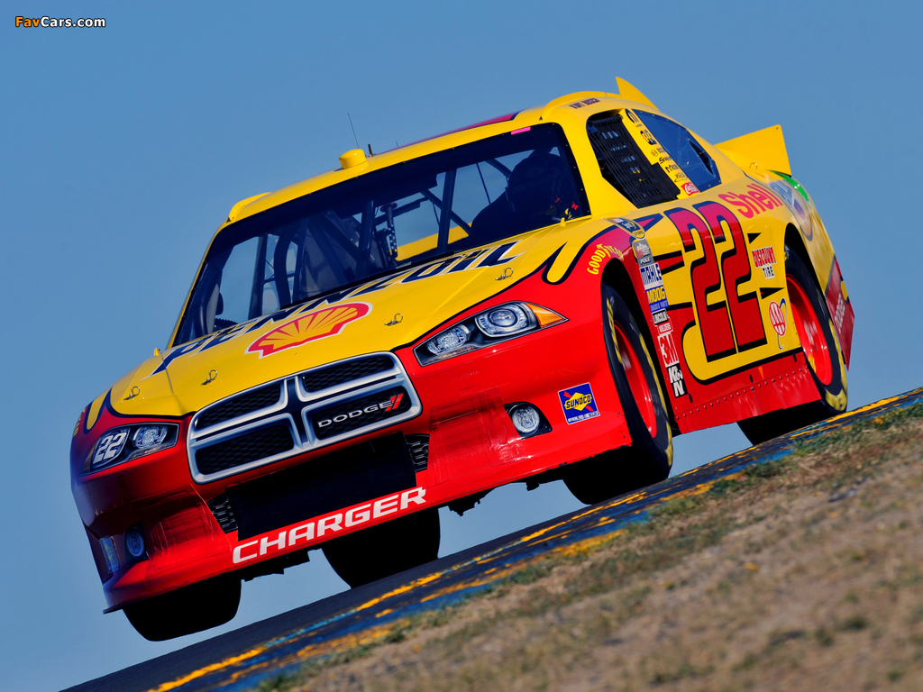 Dodge Charger NASCAR Sprint Cup Series Race Car 2011–12 images (1024 x 768)