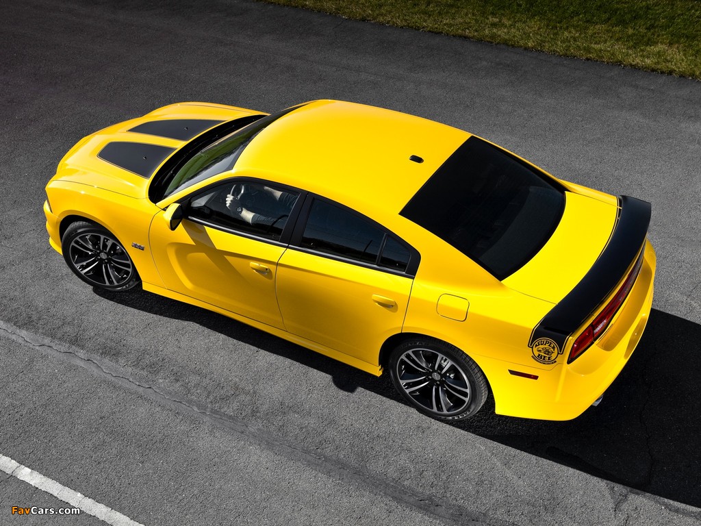 Dodge Charger SRT8 Super Bee 2012 pictures (1024 x 768)