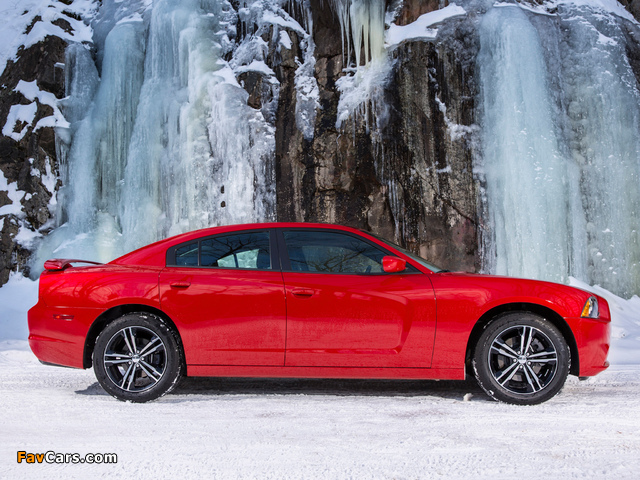 Dodge Charger AWD Sport 2013 images (640 x 480)