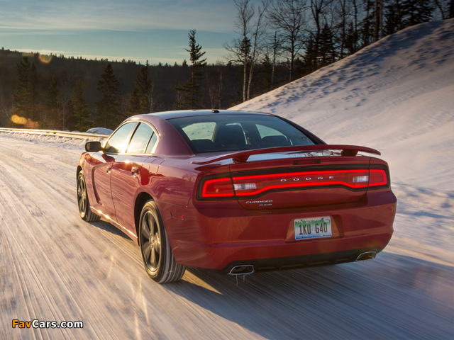 Dodge Charger AWD Sport 2013 wallpapers (640 x 480)