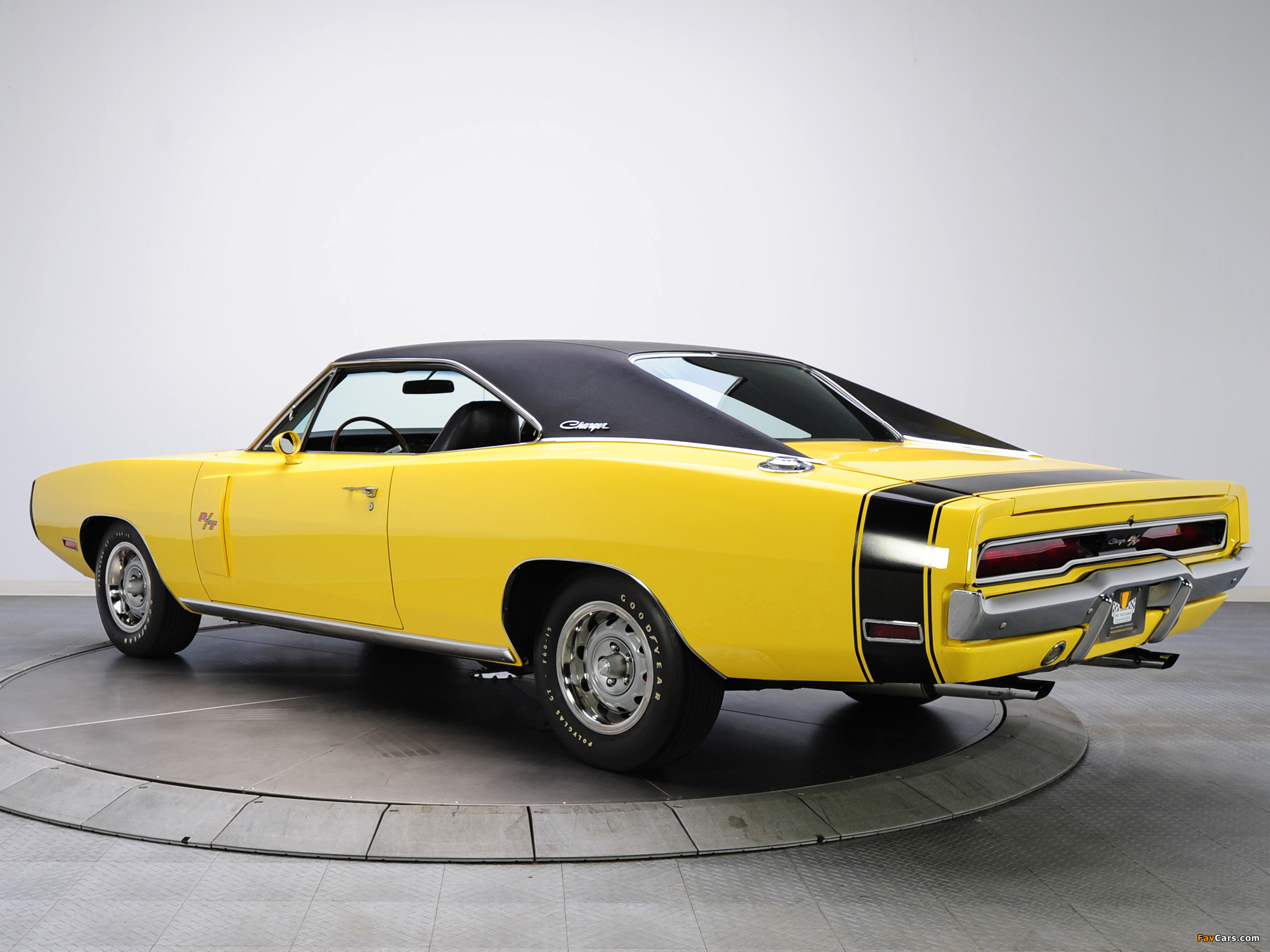 Images of Dodge Charger R/T 426 Hemi (XS29) 1970 (2048 x 1536)