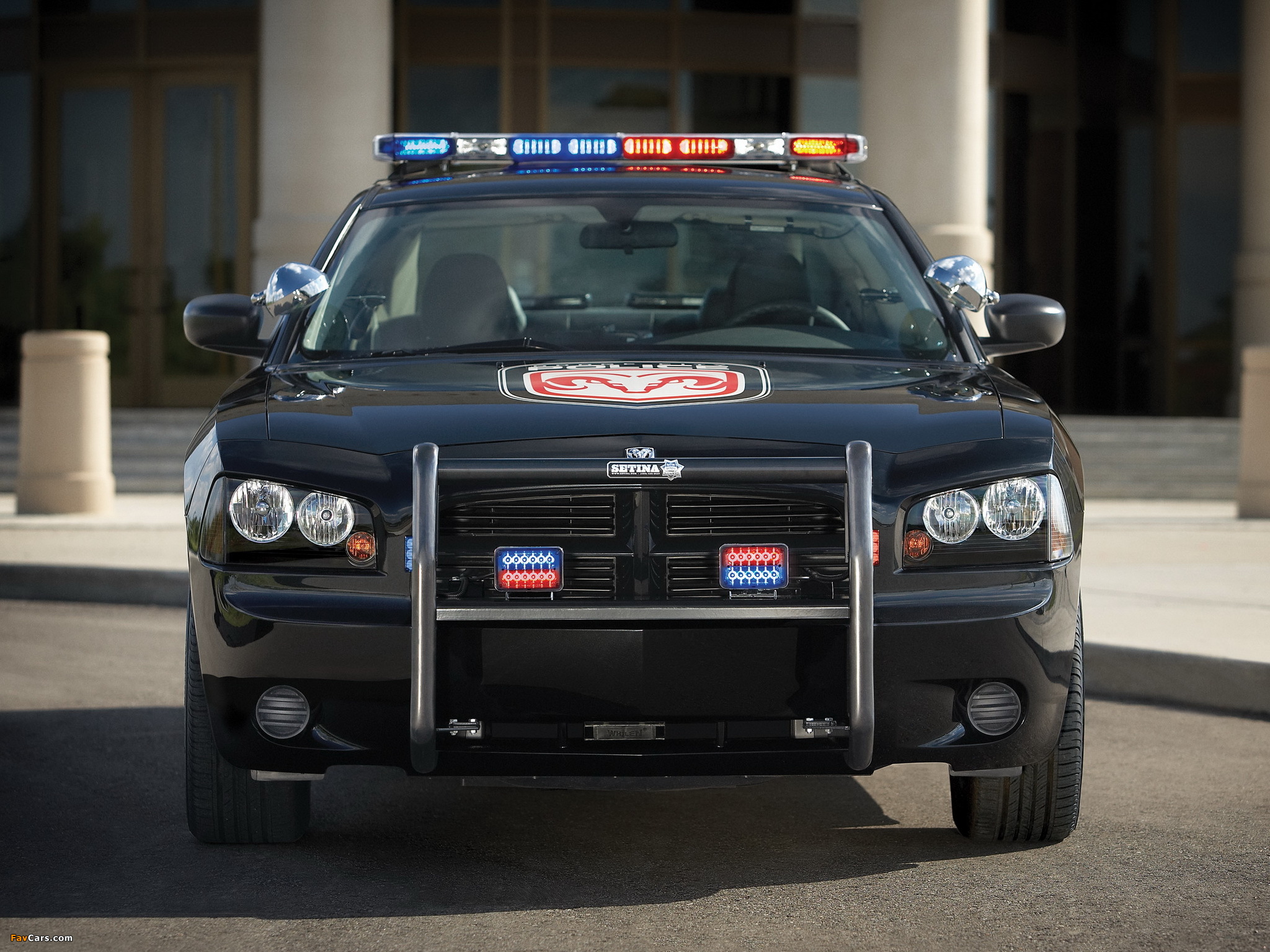 Images of Dodge Charger Police 2005–10 (2048 x 1536)