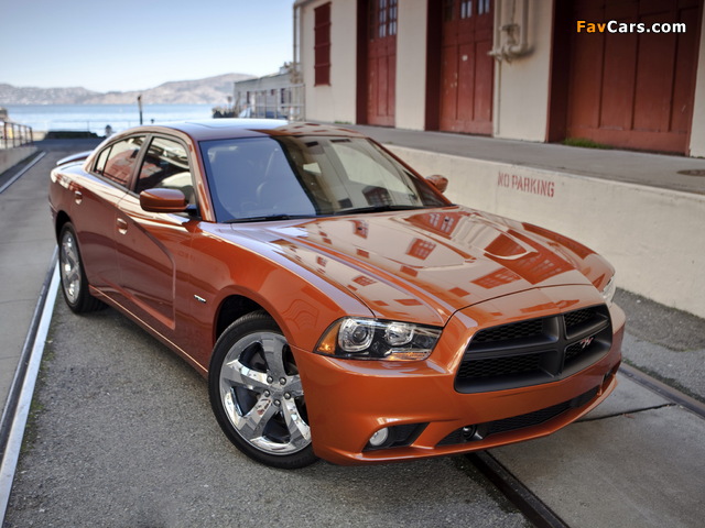 Images of Dodge Charger R/T 2011 (640 x 480)