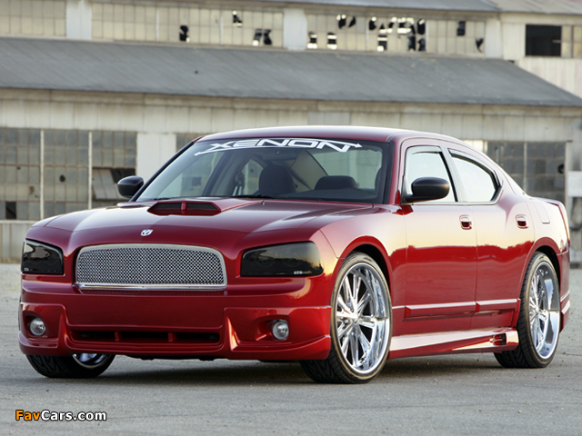 Photos of Xenon Dodge Charger R/T 2005–10 (640 x 480)