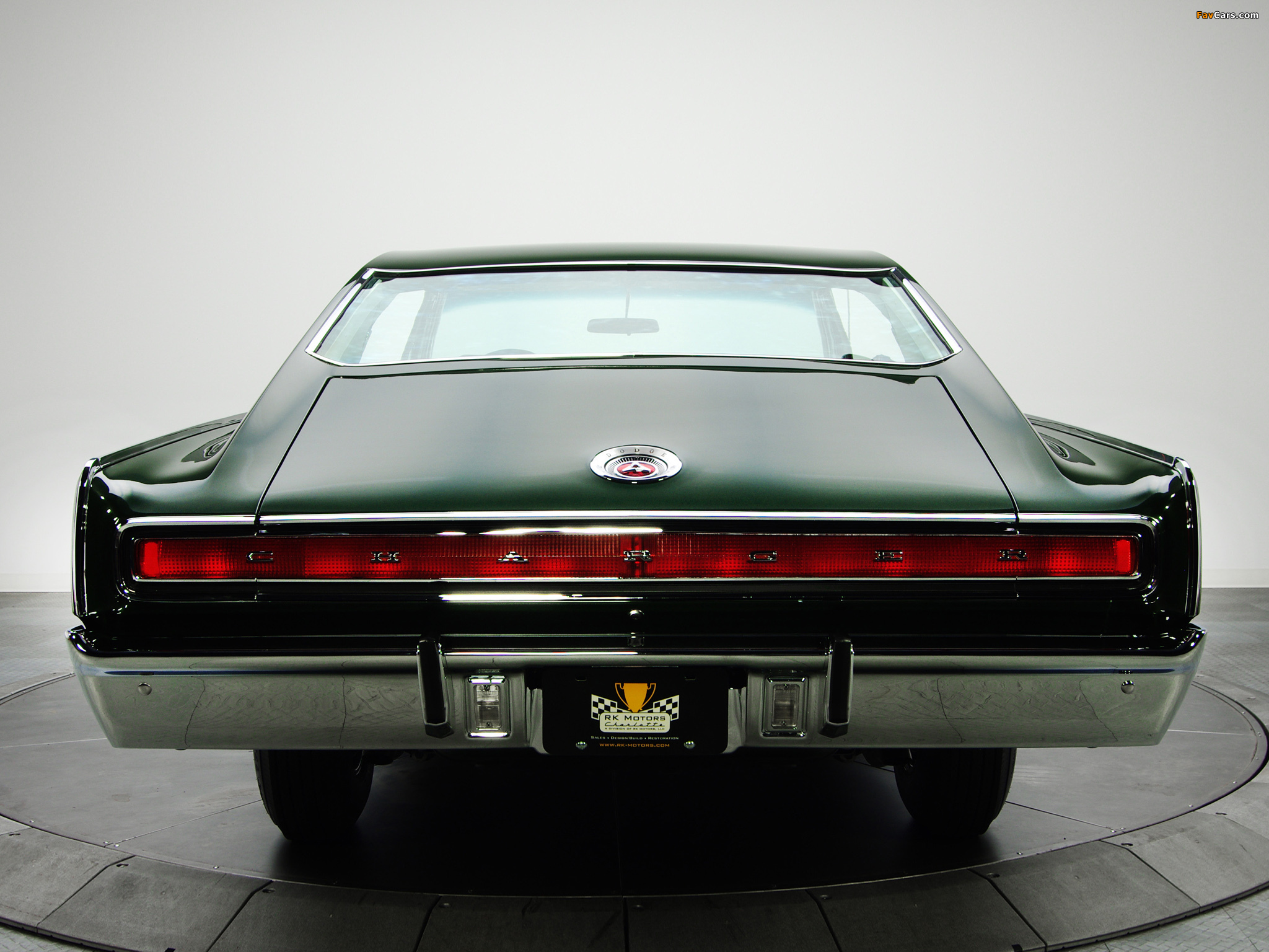 Pictures of Dodge Charger R/T 426 Hemi 1967 (2048 x 1536)