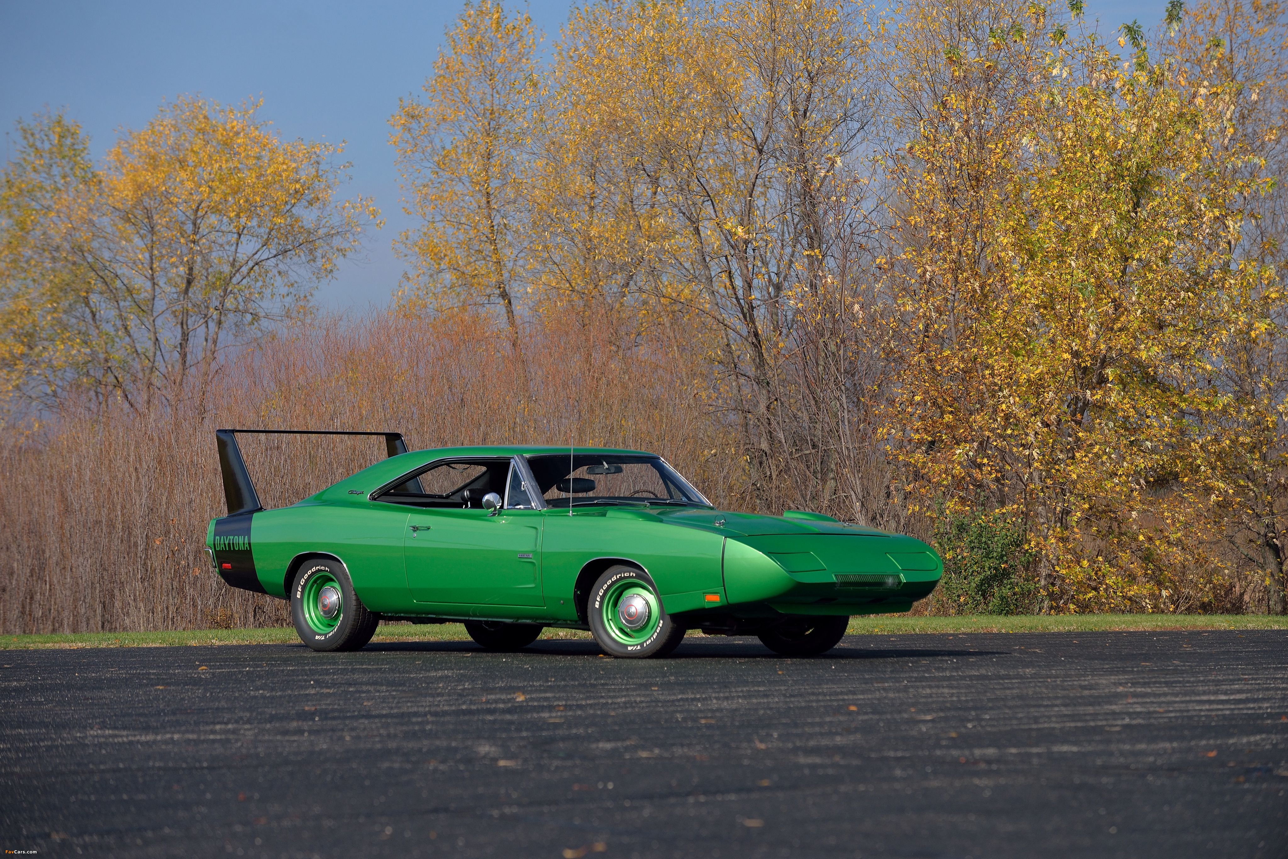 Pictures of Dodge Charger Daytona Hemi 1969 (4096 x 2734)