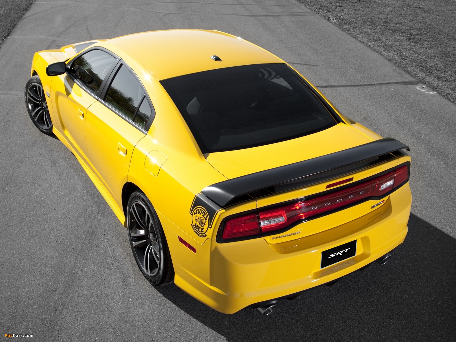 Pictures of Dodge Charger SRT8 Super Bee 2012 (1600 x 1200)