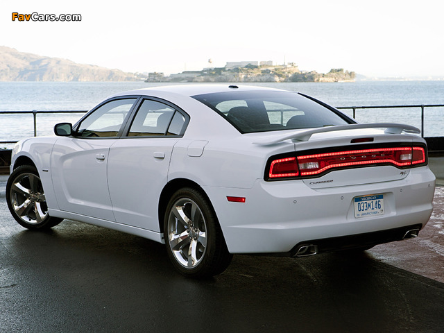 Dodge Charger R/T 2011 wallpapers (640 x 480)