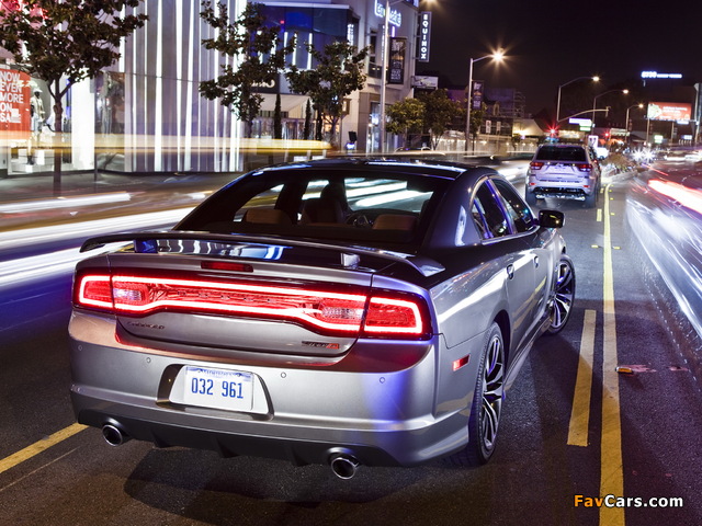 Dodge Charger SRT8 2011 wallpapers (640 x 480)