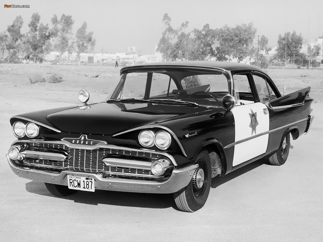 Dodge Coronet Club Sedan Police 1959 wallpapers (1280 x 960)