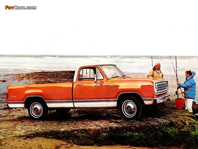 Images of Dodge D100 Conventional Cab Adventurer Sport Package 1976 (640 x 480)