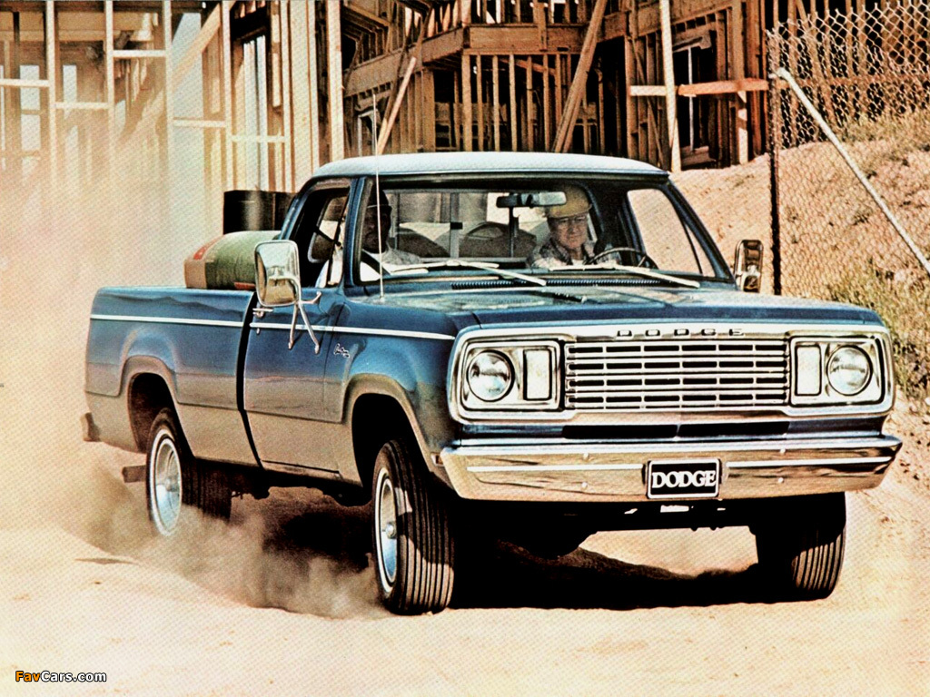Dodge W100 Custom Pickup 1977 wallpapers (1024 x 768)