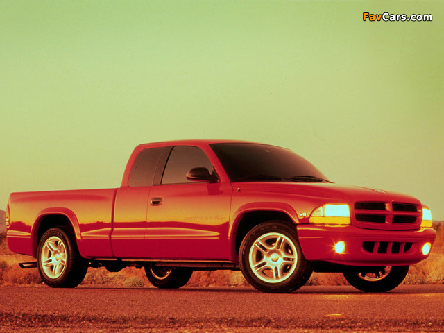 Dodge Dakota R/T Club Cab 1998–2004 photos (640 x 480)