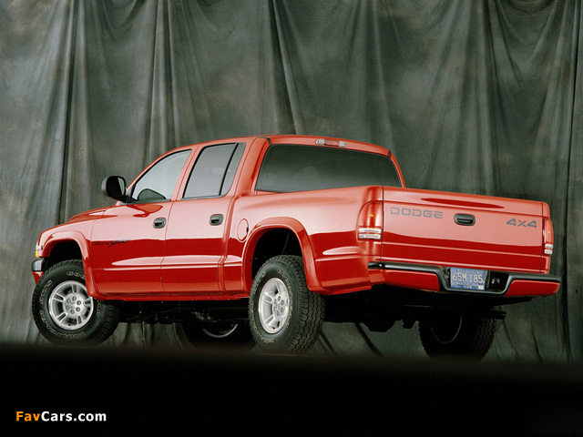 Pictures of Dodge Dakota Sport Quad Cab 2000–04 (640 x 480)