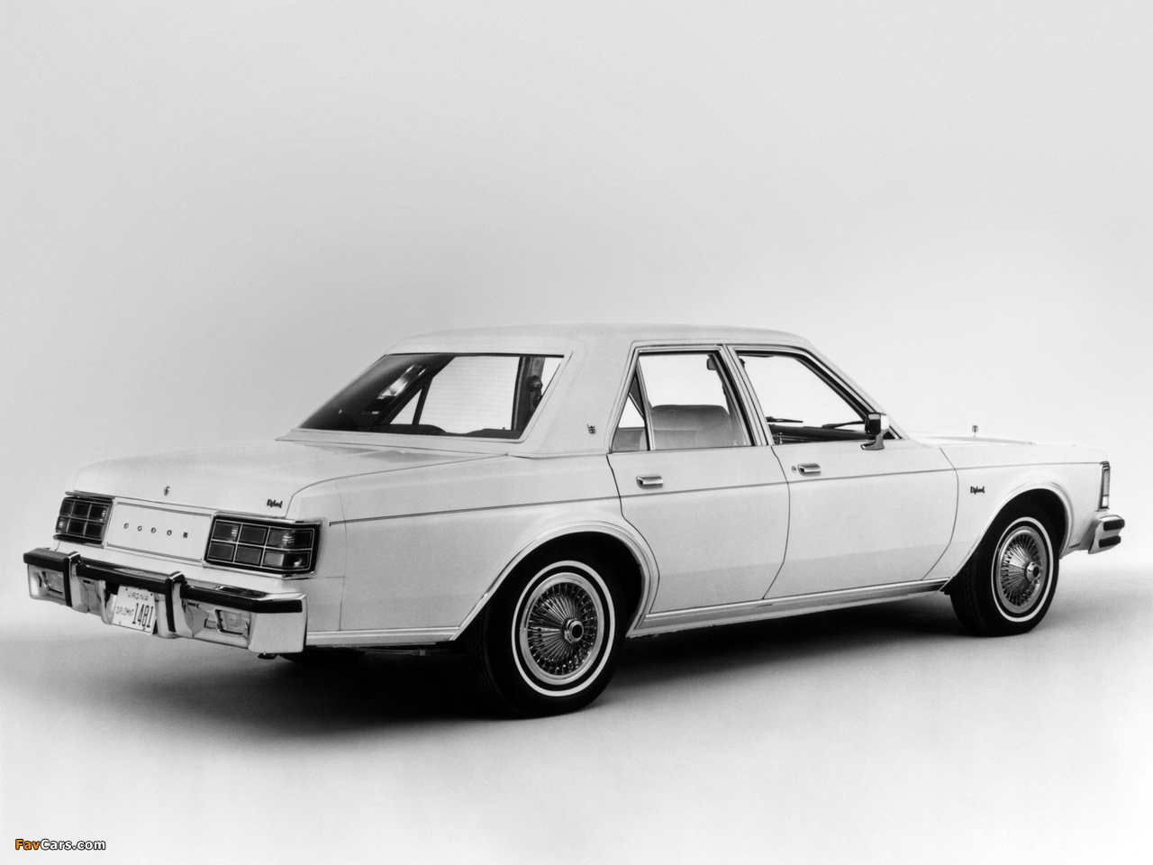 Images of Dodge Diplomat Sedan (GH41) 1977 (1280 x 960)