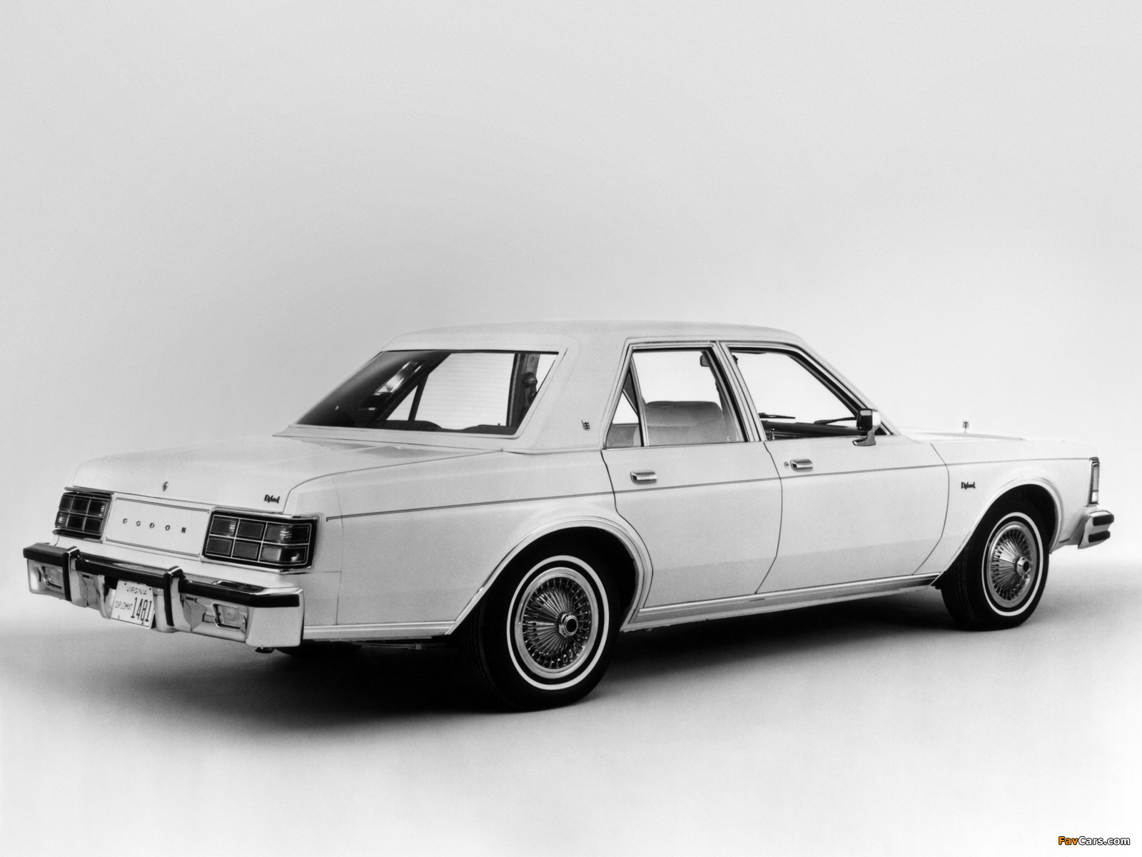 Images of Dodge Diplomat Sedan (GH41) 1977 (1600 x 1200)