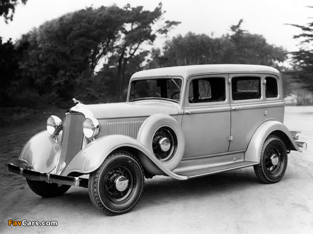 Images of Dodge DP 4-door Sedan 1933 (640 x 480)